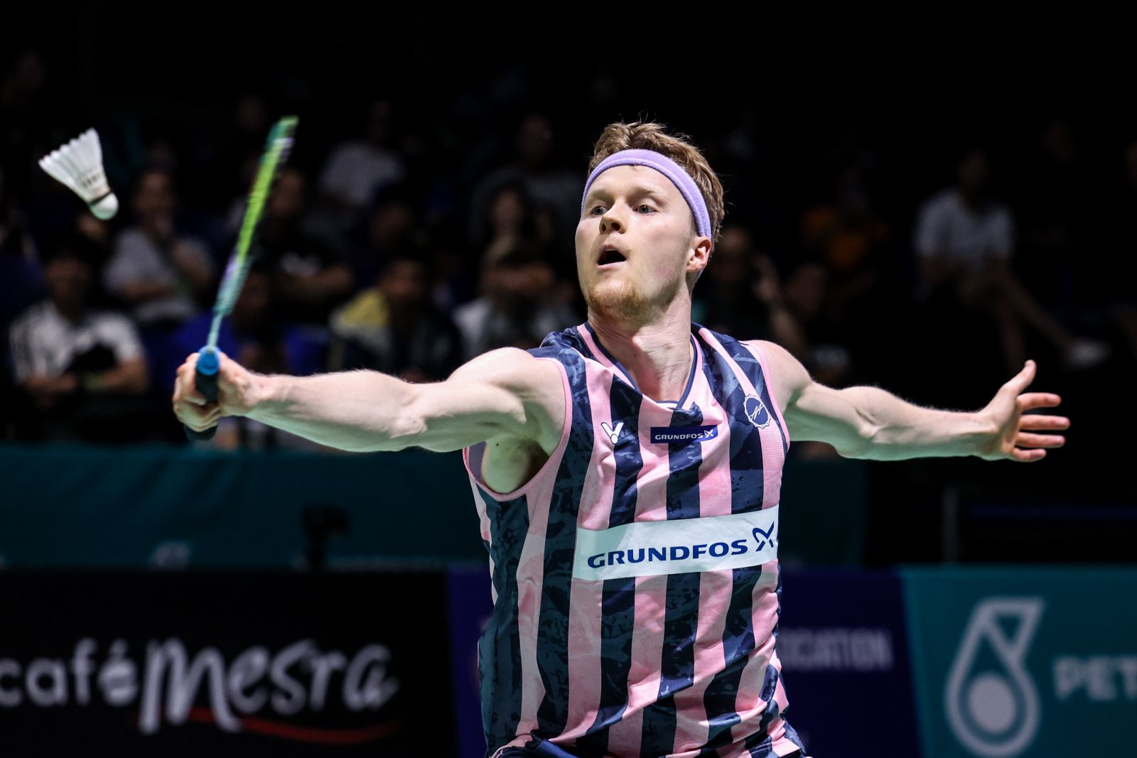 Tay vợt cầu lông Anders Antonsen