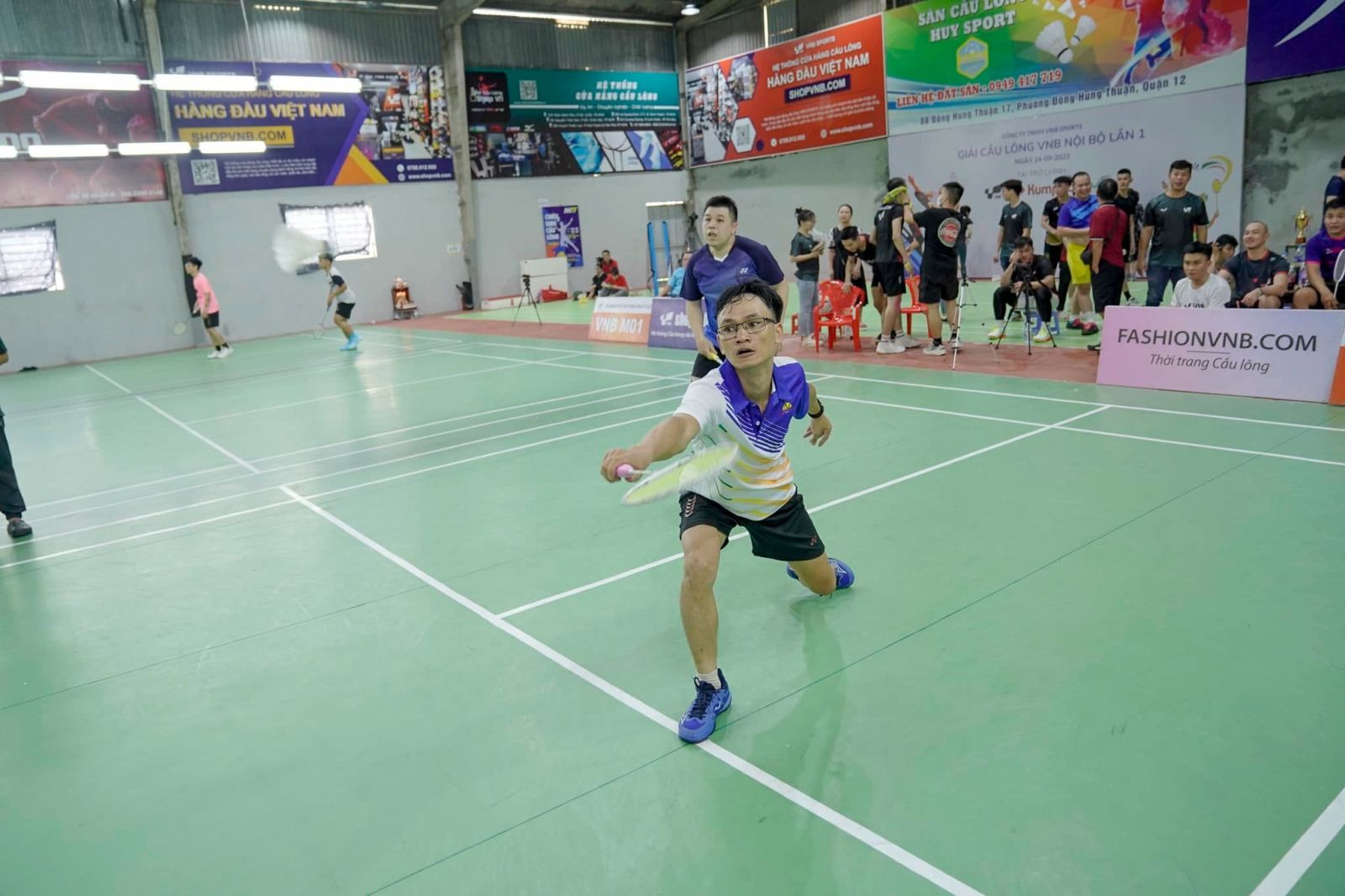 Lớp dạy cầu lông thầy bùi văn mạnh