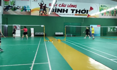 Đánh giá chi tiết sân cầu lông Bình Thới tại quận 11: Giá thuê, chất lượng sân chơi