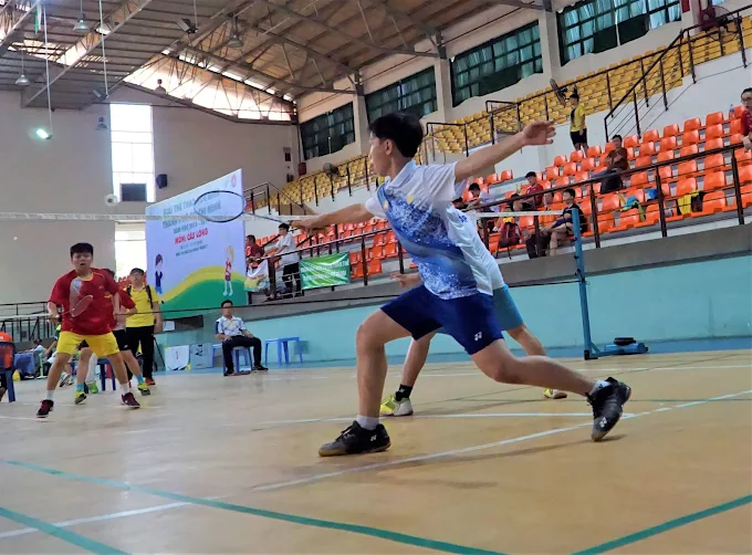 Sân cầu lông Phú Thuận