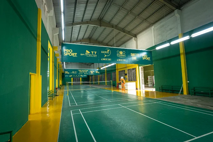 Sân cầu lông Long Viên