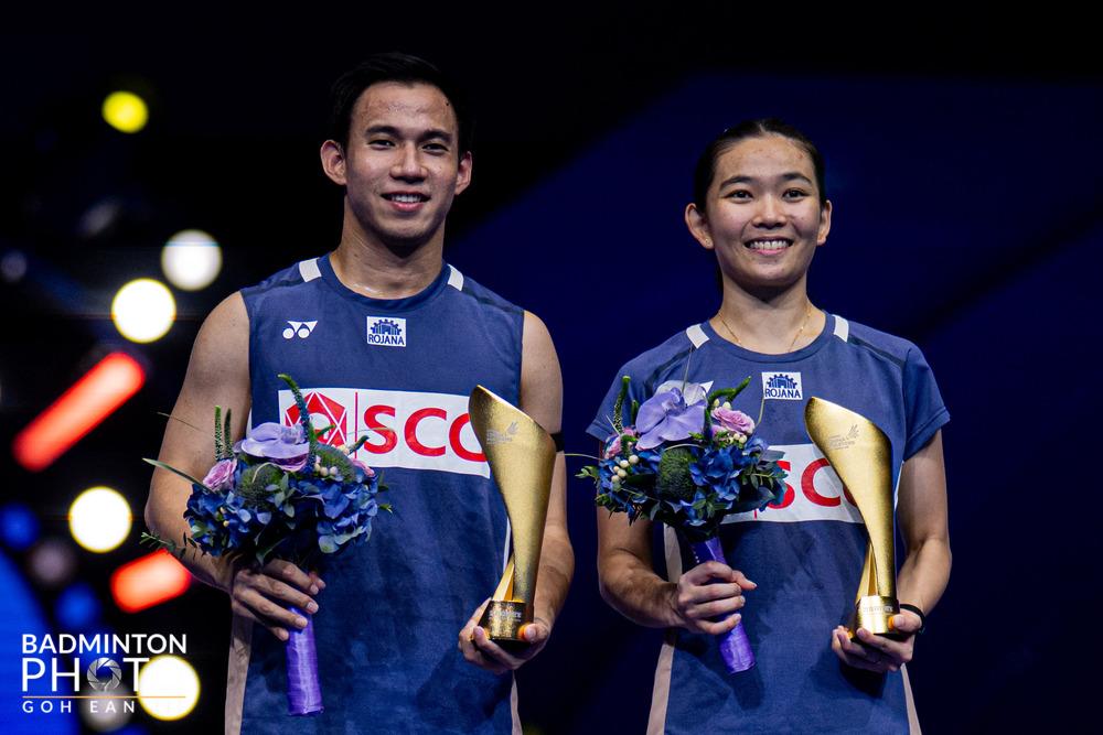 Puavaranukroh Dechapol và Paewsampran Supissara