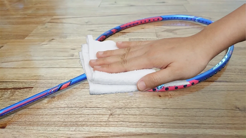 Bảo quản vợt cầu lông đúng cách để duy trì độ bền