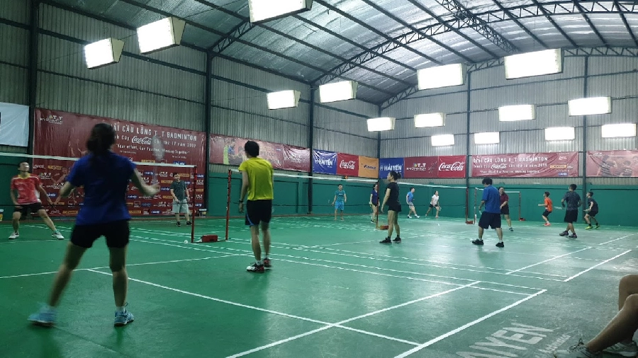 Chi phí thuê sân cầu lông 291