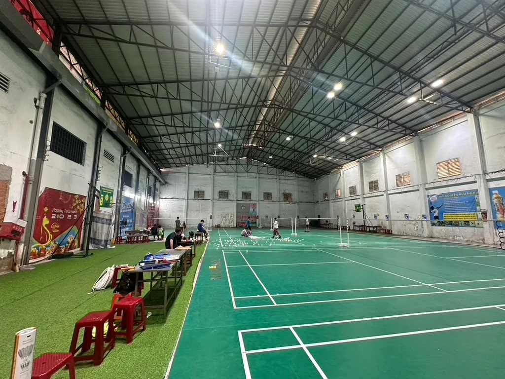 Sân cầu lông Nguyễn Thượng Hiền