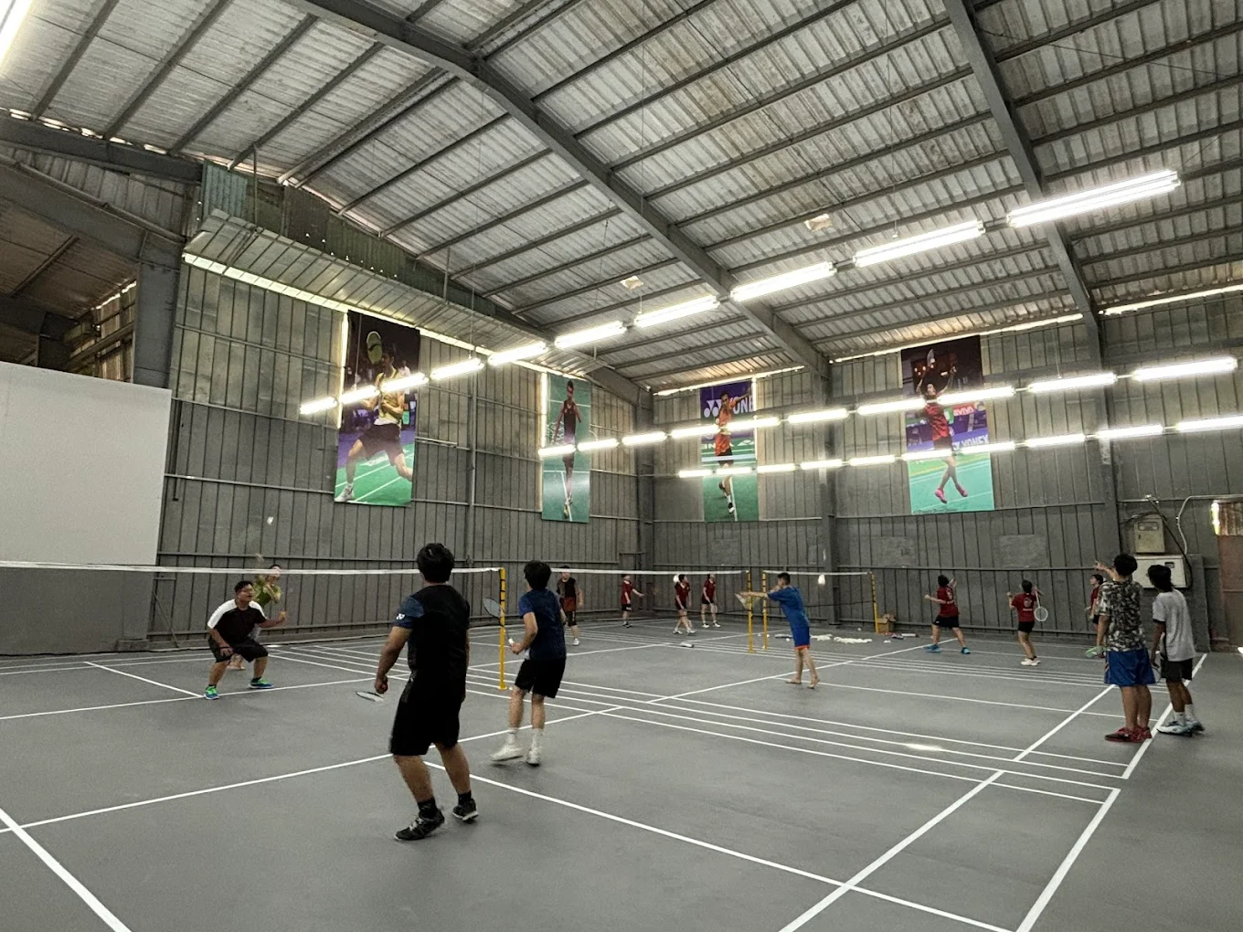 Sân cầu lông Trường Đai