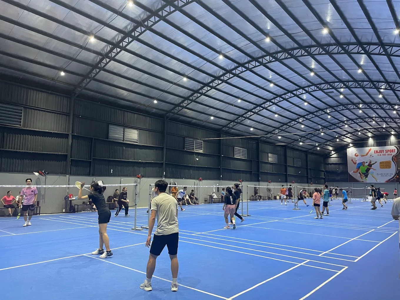 Sân cầu lông Rian Sport