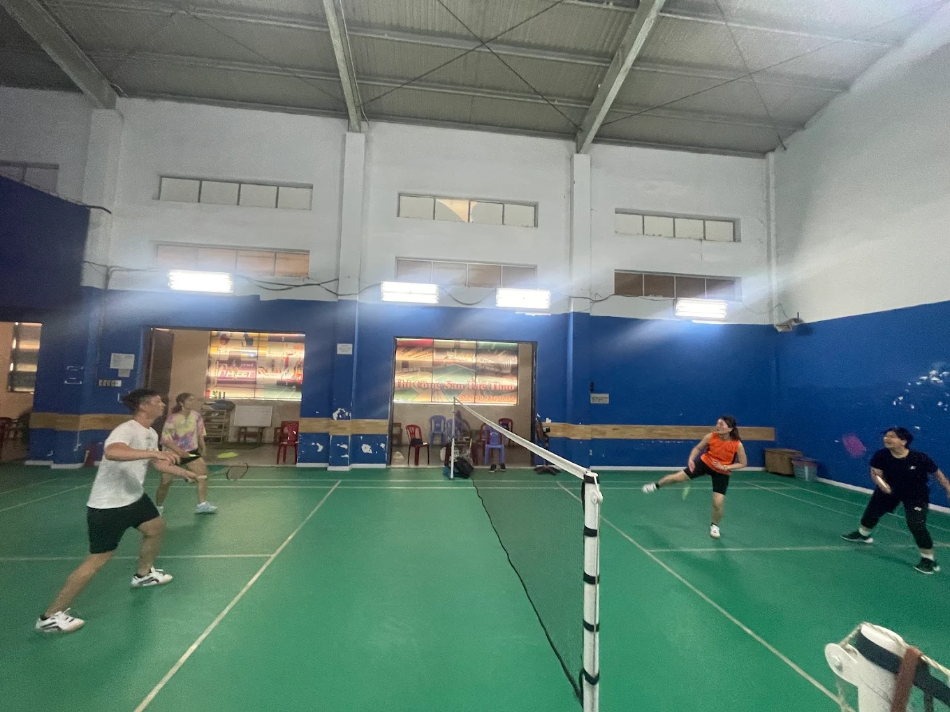 Sân cầu lông Trung tâm Thể dục Thể thao Quận 10