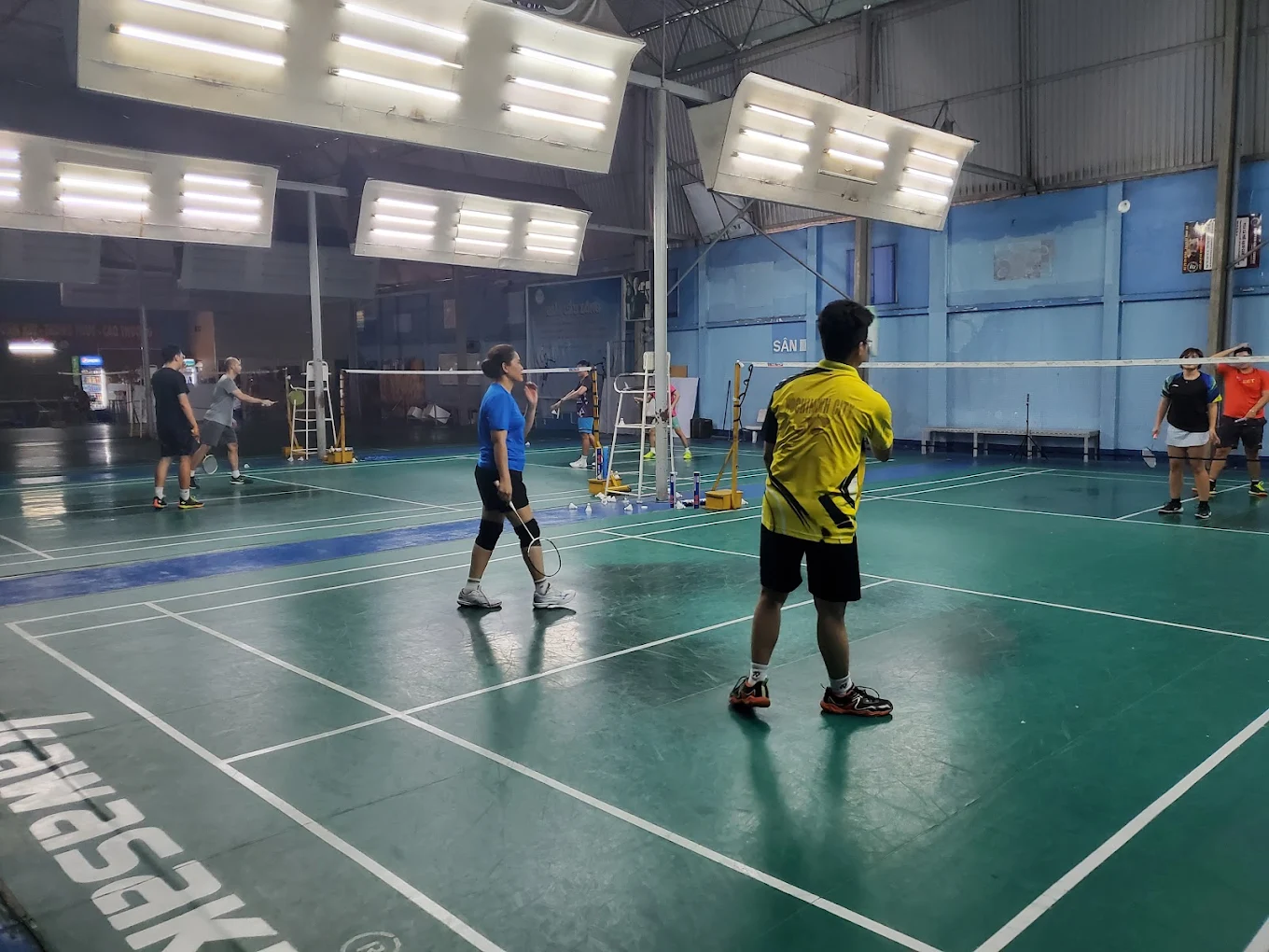 Sân cầu lông – tennis xí nghiệp toa xe Sài Gòn