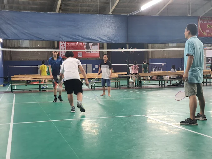 Sân cầu lông Phú Lợi 